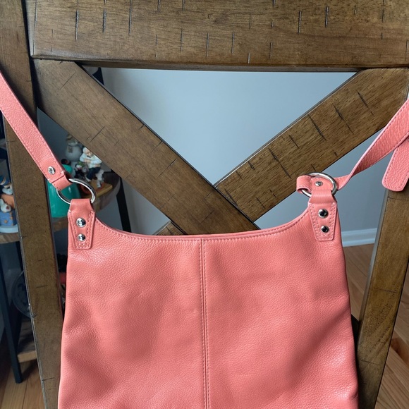 Coach - Picture 2 of 4